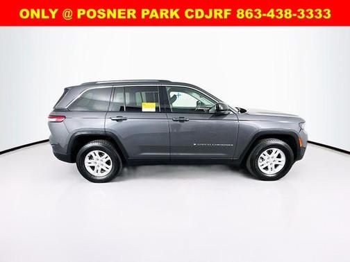 2023 Jeep Grand Cherokee Laredo