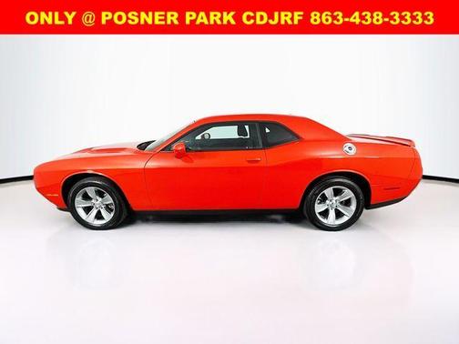 2022 Dodge Challenger SXT