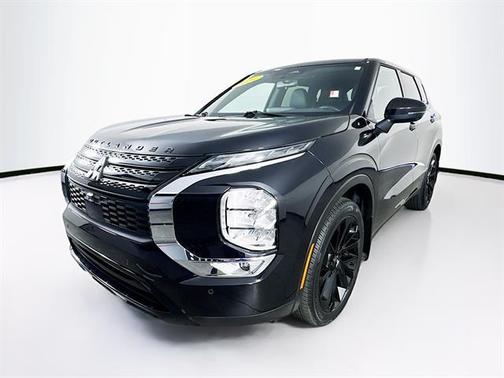 2024 Mitsubishi Outlander SE Black Edition