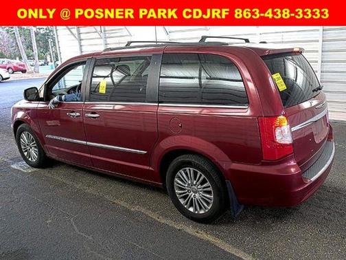 2013 Chrysler Town & Country Touring-L