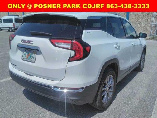 2023 GMC Terrain SLT