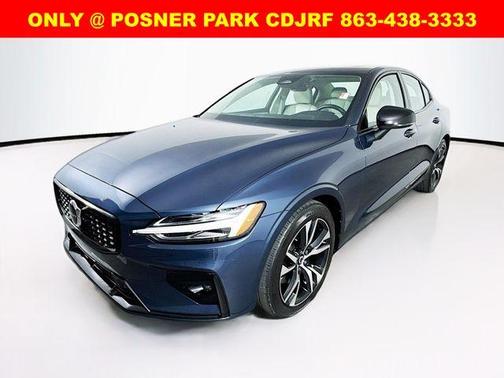 2024 Volvo S60 B5 Core Dark Theme