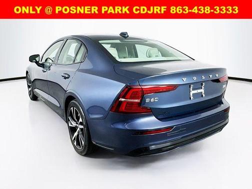 2024 Volvo S60 B5 Core Dark Theme