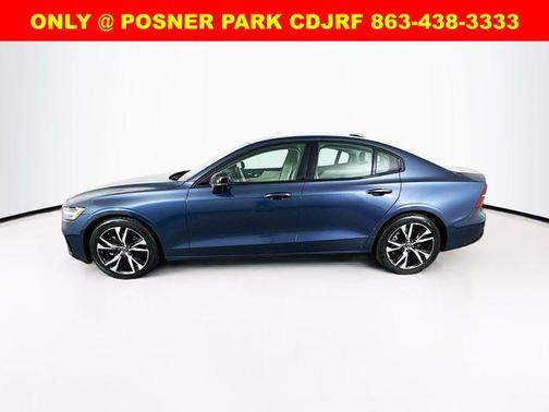 2024 Volvo S60 B5 Core Dark Theme