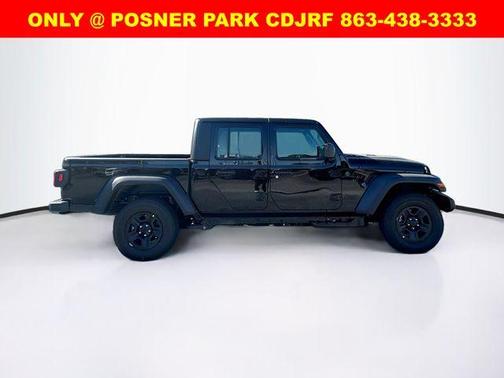 2026 Jeep Gladiator Sport