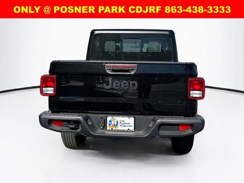 2026 Jeep Gladiator Sport