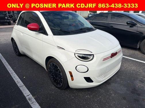 2024 FIAT 500e Base