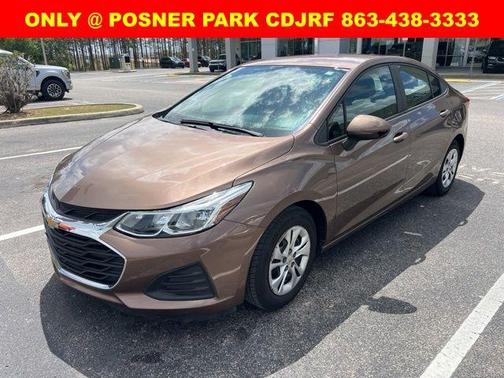 Oakwood Metallc 2019 Chevrolet Cruze LS