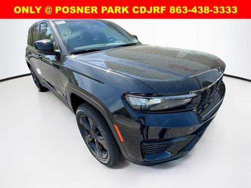 2025 Jeep Grand Cherokee Laredo