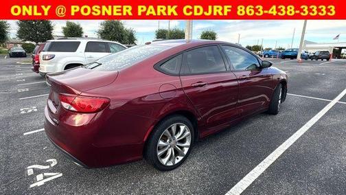 2015 Chrysler 200 S