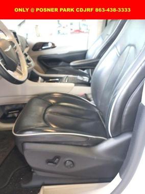 2021 Chrysler Pacifica Hybrid Limited