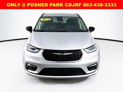 2024 Chrysler Pacifica Touring-L