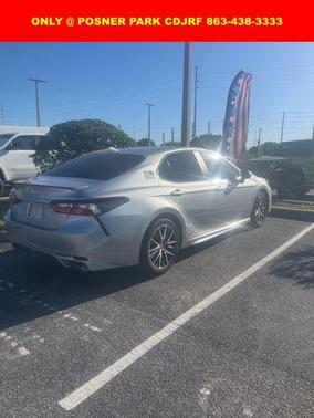 2024 Toyota Camry SE