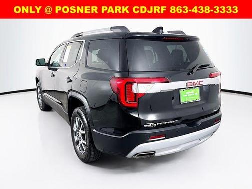 2023 GMC Acadia SLT