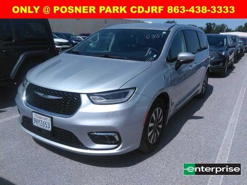 2023 Chrysler Pacifica Hybrid Touring L
