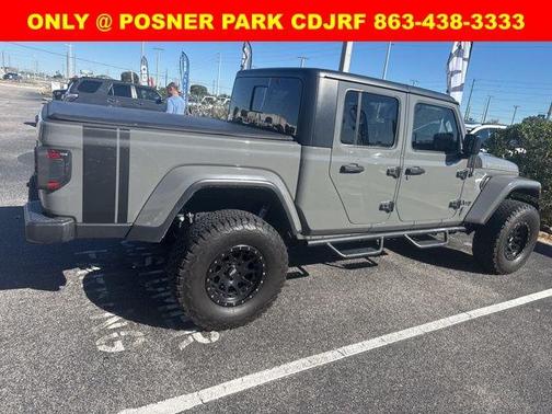 2021 Jeep Gladiator Overland