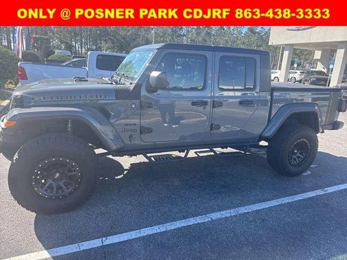 2021 Jeep Gladiator Overland