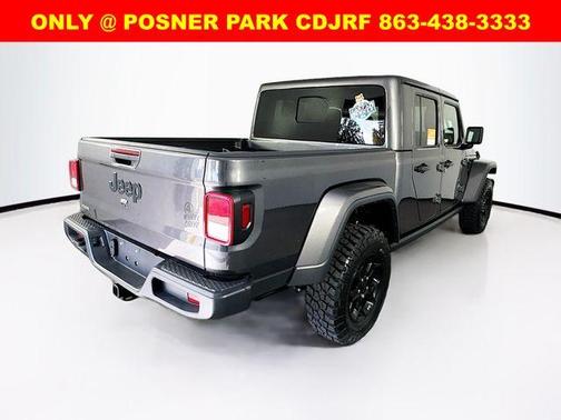 2023 Jeep Gladiator Sport