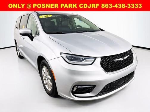 2023 Chrysler Pacifica Touring-L