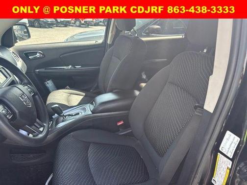 Pitch Black Clearcoat 2017 Dodge Journey SXT