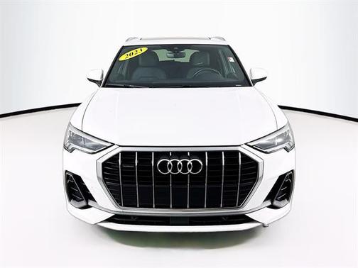 2023 Audi Q3 45 S line Premium