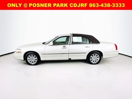 2004 Lincoln Town Car Ultimate