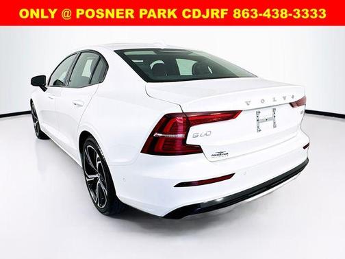 2024 Volvo S60 B5 Plus Dark Theme