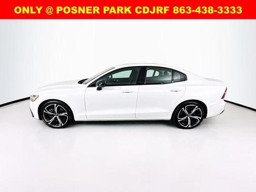 2024 Volvo S60 B5 Plus Dark Theme