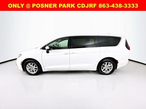 2023 Chrysler Pacifica Touring-L