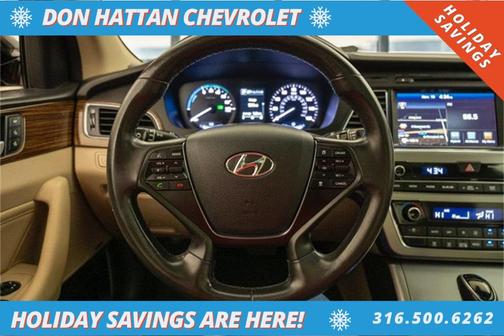 2017 Hyundai SONATA Hybrid Limited