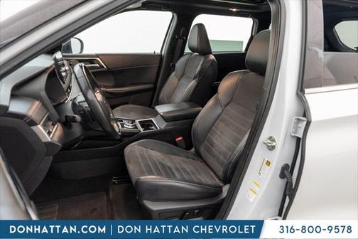 2022 Mitsubishi Outlander Black Edition 2WD