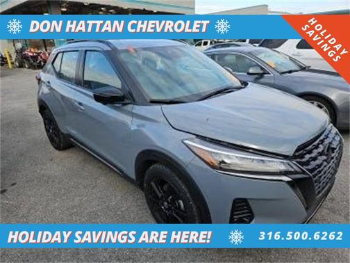 2021 Nissan Kicks SR