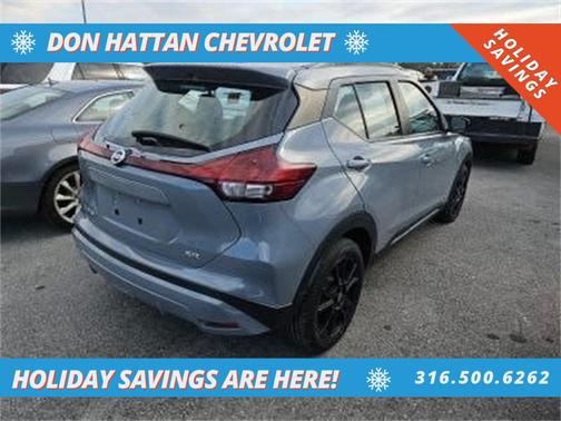 2021 Nissan Kicks SR