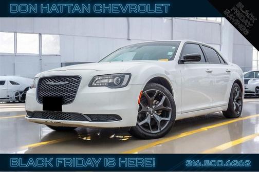 2023 Chrysler 300 Touring