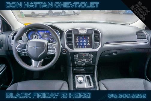 2023 Chrysler 300 Touring