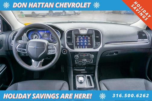 2023 Chrysler 300 Touring