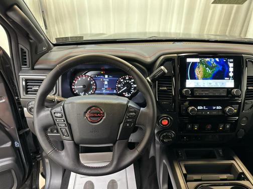 2024 Nissan Titan PRO-4X