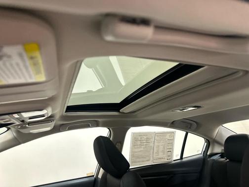 Crystal White Pearl 2021 Subaru Impreza Premium