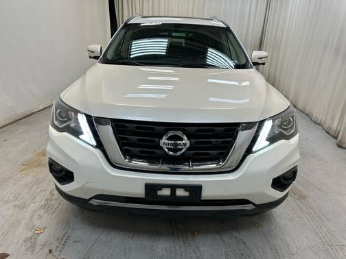 2019 Nissan Pathfinder Platinum
