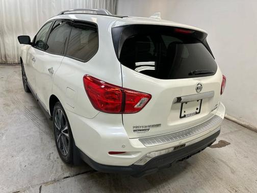 2019 Nissan Pathfinder Platinum