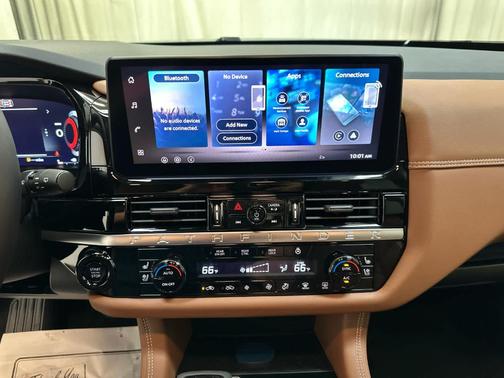 Baltic 2026 Nissan Pathfinder Platinum