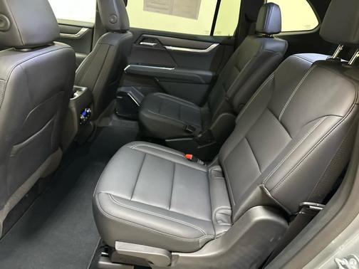 Sterling 2024 GMC Acadia Elevation