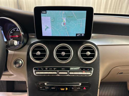 2017 Mercedes-Benz GLC 300 Base 4MATIC