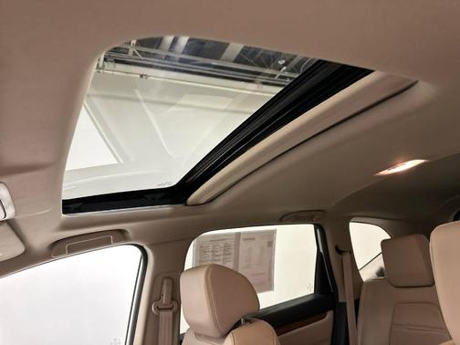 White Diamond Pearl 2018 Honda CR-V EX-L