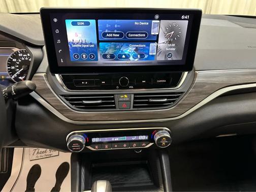 2025 Nissan Altima SV
