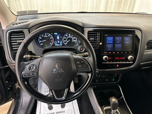 2020 Mitsubishi Outlander SEL