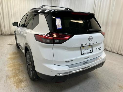 Pearl 2026 Nissan Rogue Platinum
