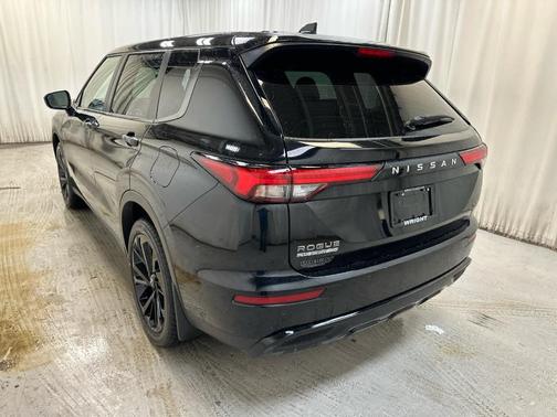 Cosmic Black 2026 Nissan Rogue SL