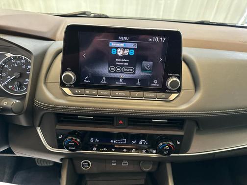 White 2023 Nissan Rogue SV