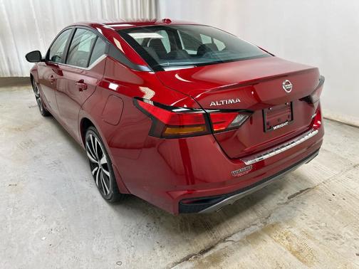 Scarlet Ember 2020 Nissan Altima 2.5 SR